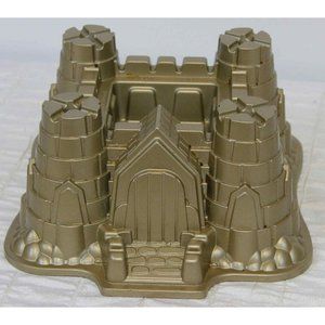 NordicWare Bundt Cake Pan Castle Beach King Queen 10-cup Cast Iron Mold Baking